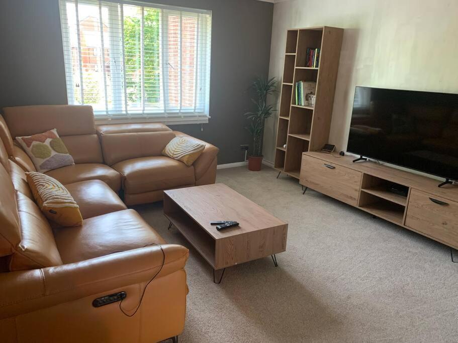 Appartement Cosy One Bed Flat Free Parking à Send Extérieur photo